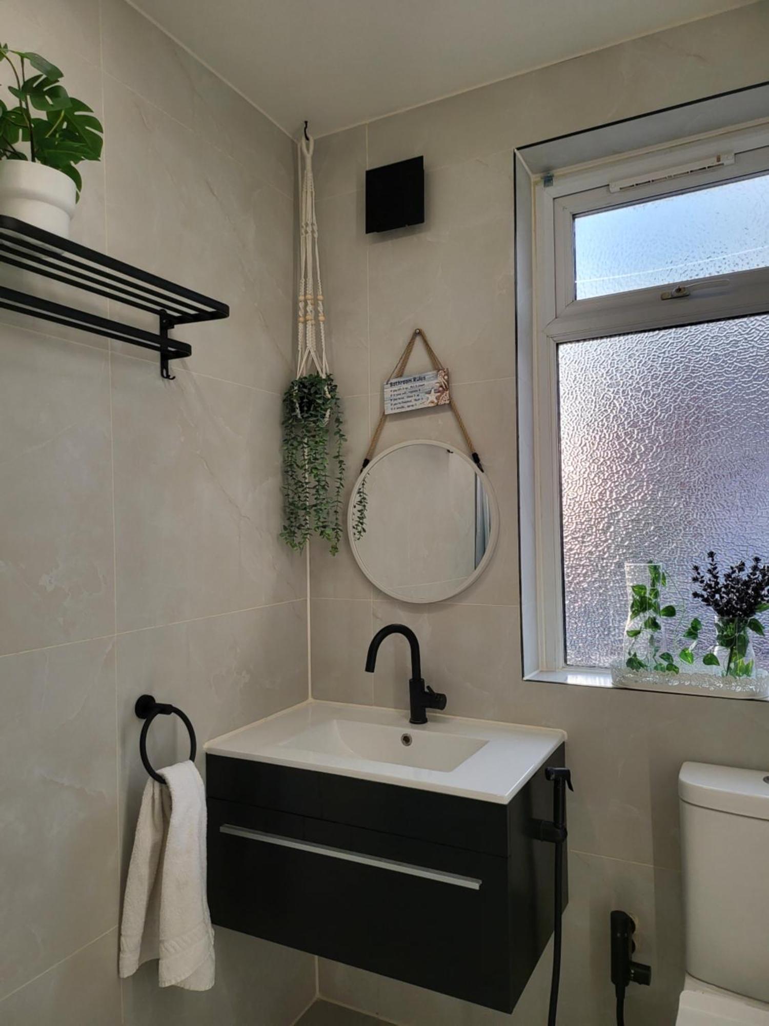 Country Style Modern Self Catering 3 Bedroom Bungalow In Блекпул Екстериор снимка